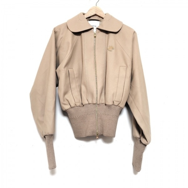 パトゥ PATOU ブルゾン サイズ34 S - ベージュ レディース 長袖/ジップアップ/秋/冬 ジャケット