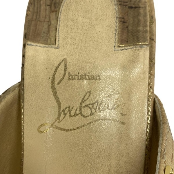 クリスチャンルブタン CHRISTIAN LOUBOUTIN サンダル 36 - レザー ゴールド×ベージュ スタッズ 靴