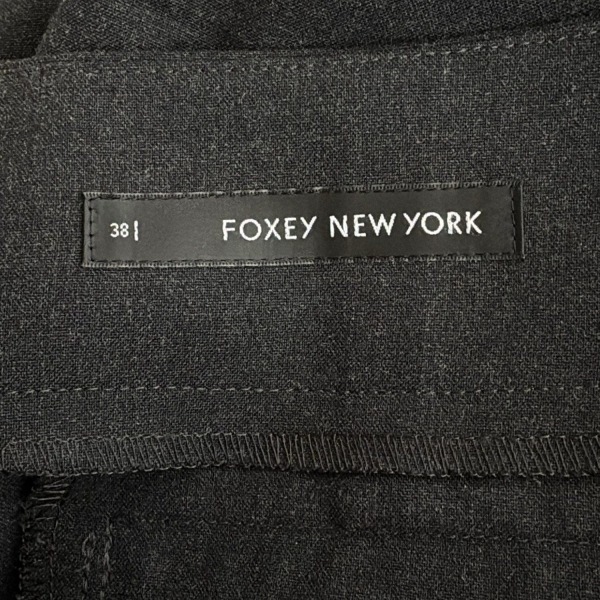 フォクシーニューヨーク FOXEY NEW YORK ショートパンツ サイズ38 M 26888 - ダークグレー レディース 美品 ボトムス
