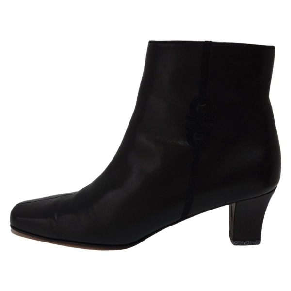 サルバトーレフェラガモ FERRAGAMO/SalvatoreFerragamo ショートブーツ 7 1/2 - レザー 黒 レディース ガンチーニ 靴