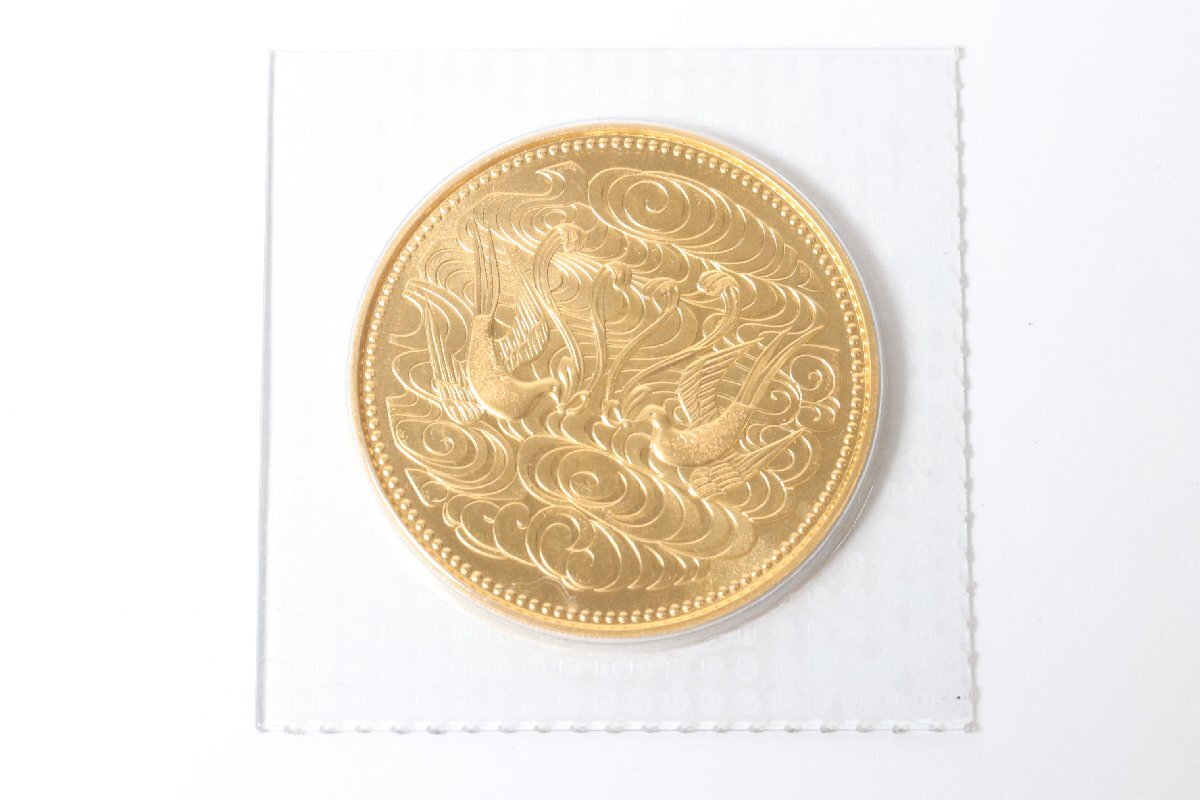 ☆天皇陛下御在位60年記念 10万円金貨 昭和61年 K24 総重量約 ☆天皇陛下御在位60年記念 10万円金貨 昭和61年 K24 総重量約