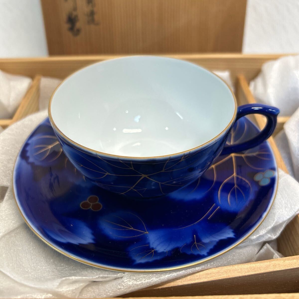 新品】深川製磁 カップとソーサー 6客 宮内庁御用達 コーヒー 新品】深川製磁 カップとソーサー 6客 宮内庁御用達 コーヒー