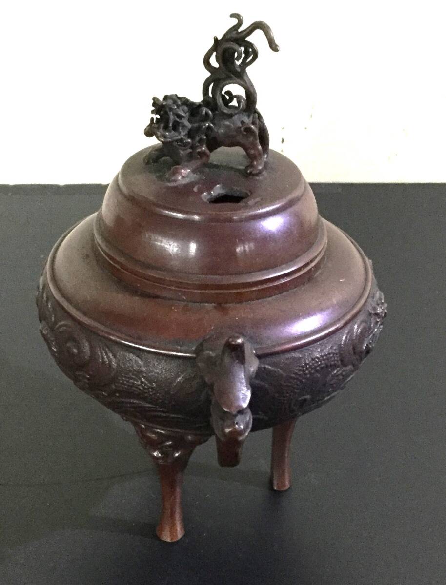 ☆《真鍮製》高岡銅器 香炉 吉秀 獅子 龍 三つ足 蓋付香炉 工芸 ☆《真鍮製》高岡銅器 香炉 吉秀 獅子 龍 三つ足 蓋付香炉 工芸