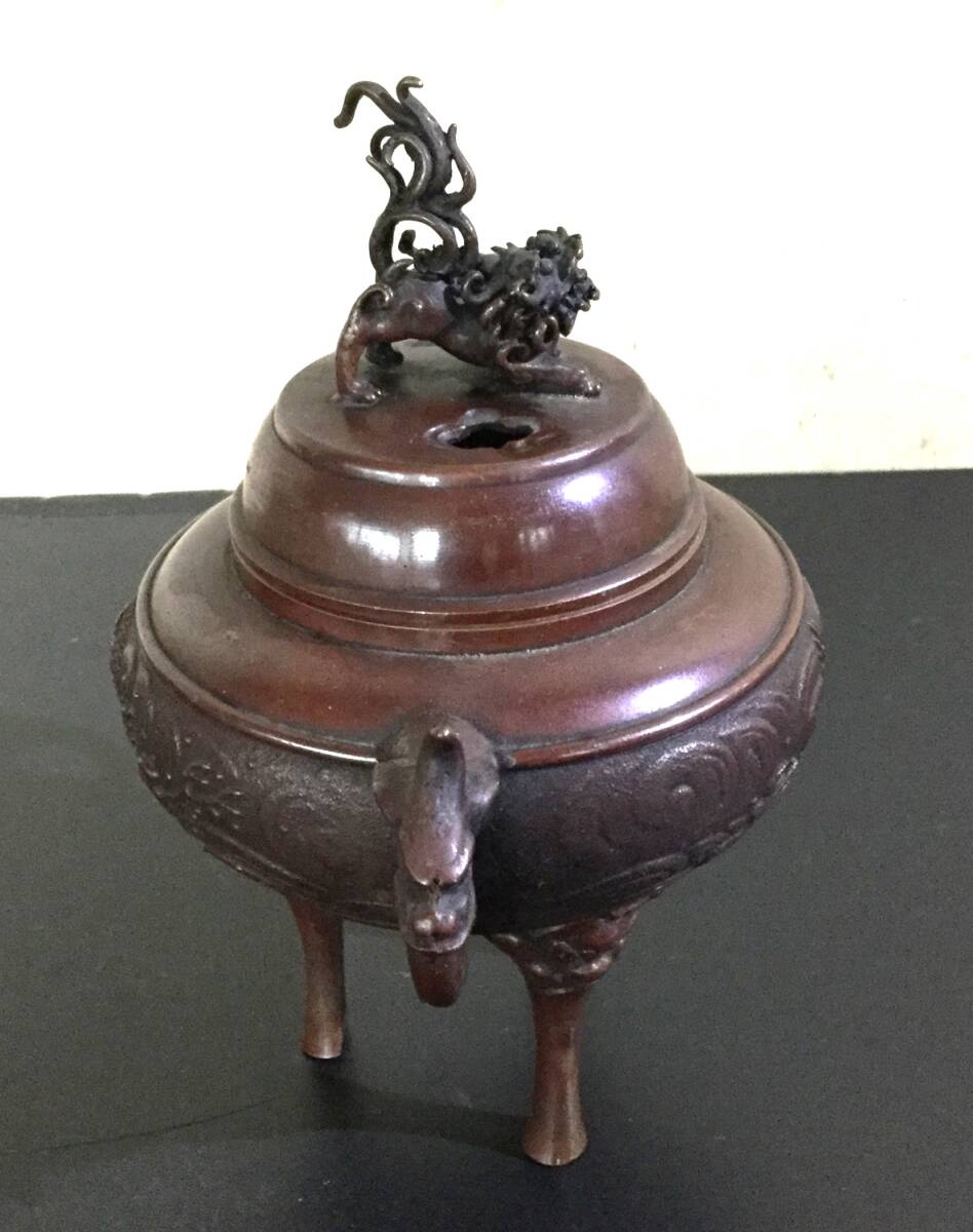 ☆《真鍮製》高岡銅器 香炉 吉秀 獅子 龍 三つ足 蓋付香炉 工芸 ☆《真鍮製》高岡銅器 香炉 吉秀 獅子 龍 三つ足 蓋付香炉 工芸