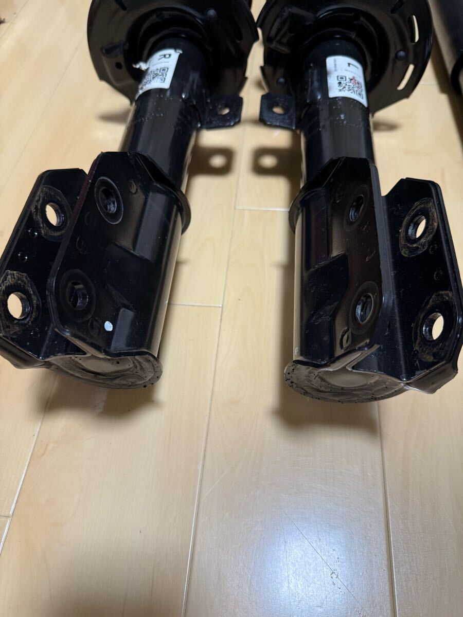 新車外し! スズキ スイフトスポーツ ZC33S 純正サスペンション 新車外し! スズキ スイフトスポーツ ZC33S 純正サスペンション