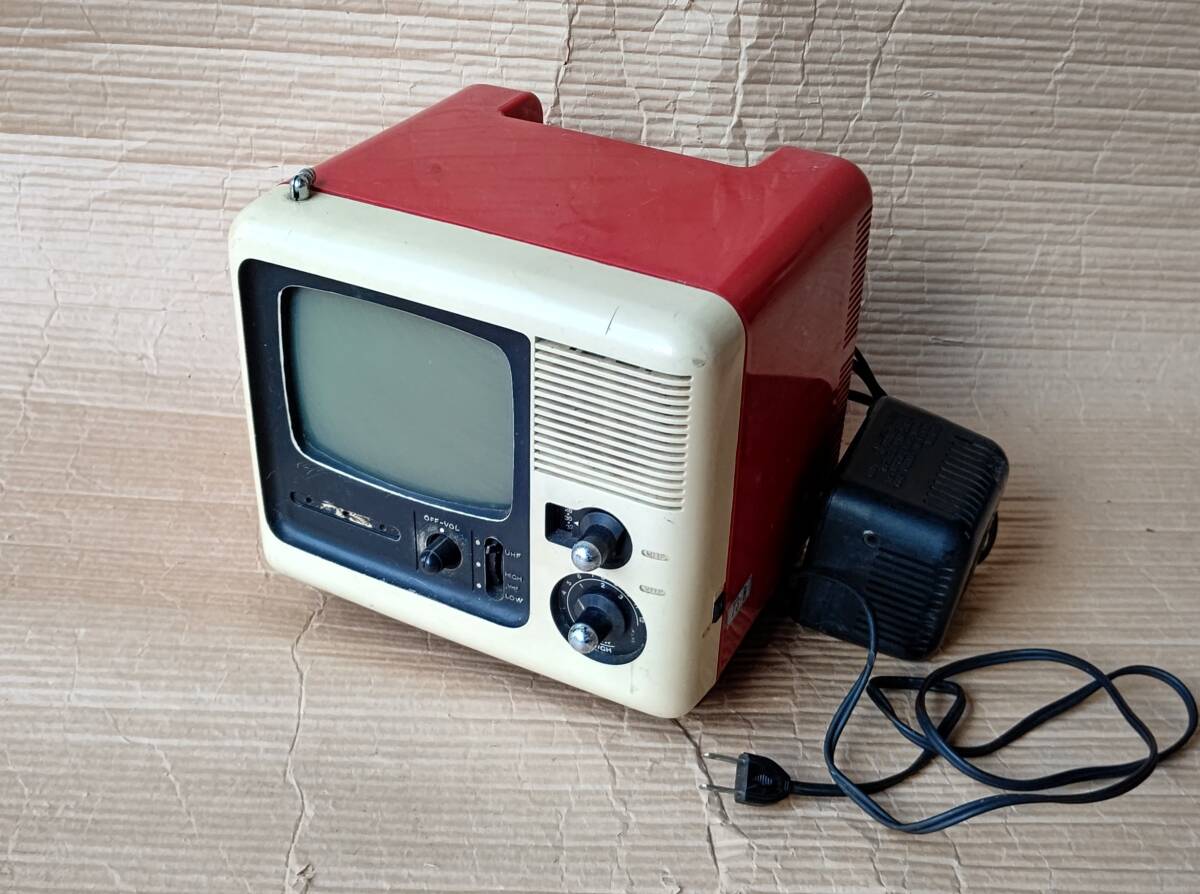 ☆当時物 日本ビクター Victor ブラウン管テレビ 5T-22 小型 ☆当時物 日本ビクター Victor ブラウン管テレビ 5T-22 小型