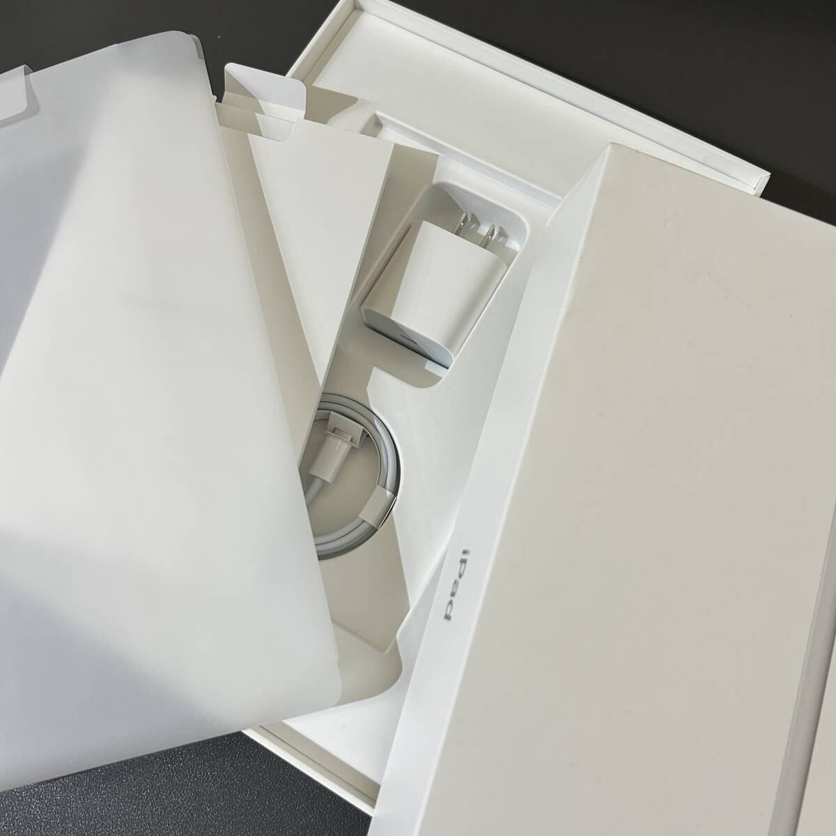 1円 ipad 極上美品 使用感少 第9世代 Wi-Fiモデル 64GB MK2L3J/A 1円 ipad 極上美品 使用感少 第9世代 Wi-Fiモデル 64GB MK2L3J/A