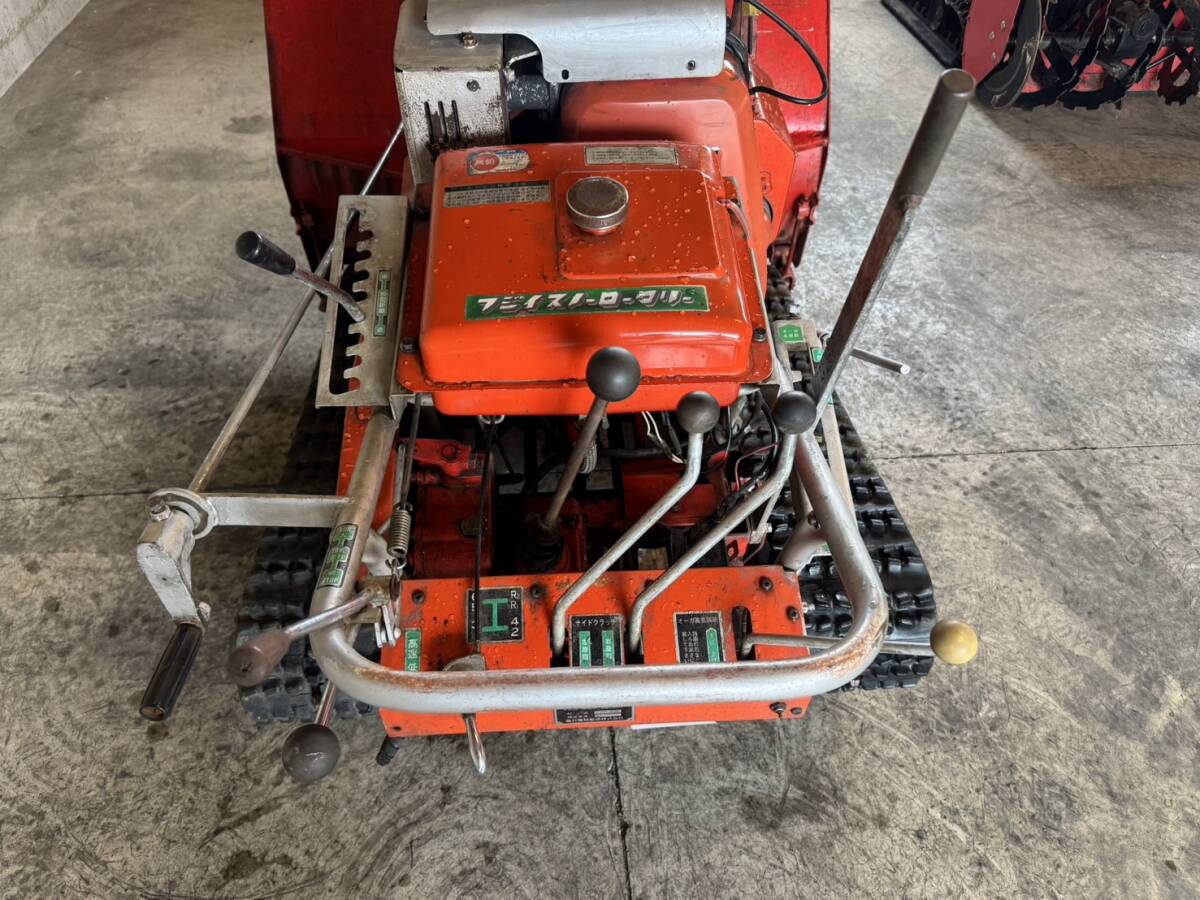 新潟発☆除雪機☆FUJII/フジイ☆FSR1100S☆セル付☆サイド 新潟発☆除雪機☆FUJII/フジイ☆FSR1100S☆セル付☆サイド