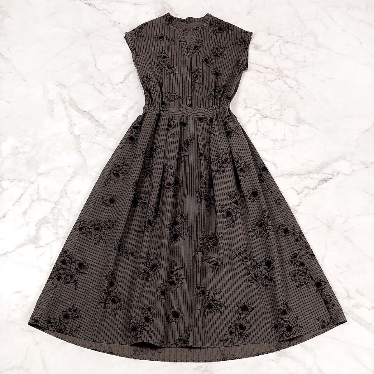IENA イエナ ストライプ フラワー スキッパー シャツ ワンピース IENA イエナ ストライプ フラワー スキッパー シャツ ワンピース