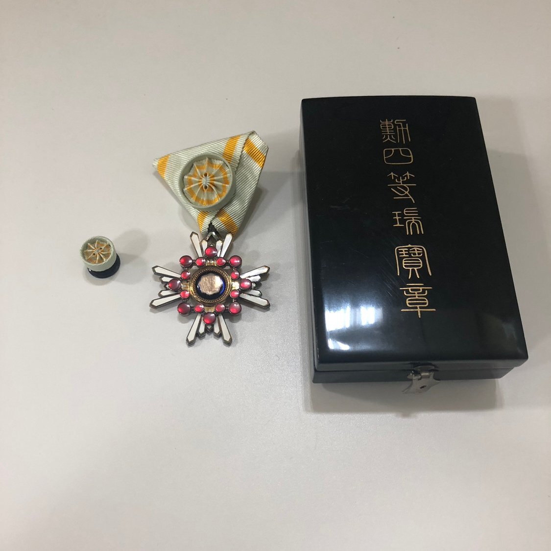 GSA4152】1円~ 勲四等瑞宝章 勲章 徽章 アンティーク 紀章 大 GSA4152】1円~ 勲四等瑞宝章 勲章 徽章 アンティーク 紀章 大