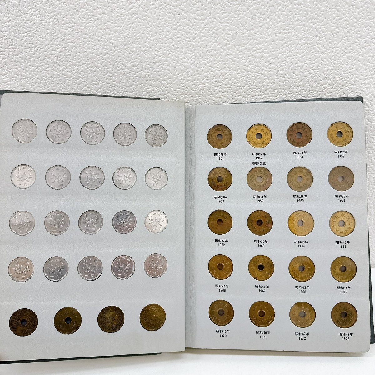 HPF4865】現行コイン年号別アルバム CURRENT COIN ALBUM 日本 HPF4865】現行コイン年号別アルバム CURRENT COIN ALBUM 日本