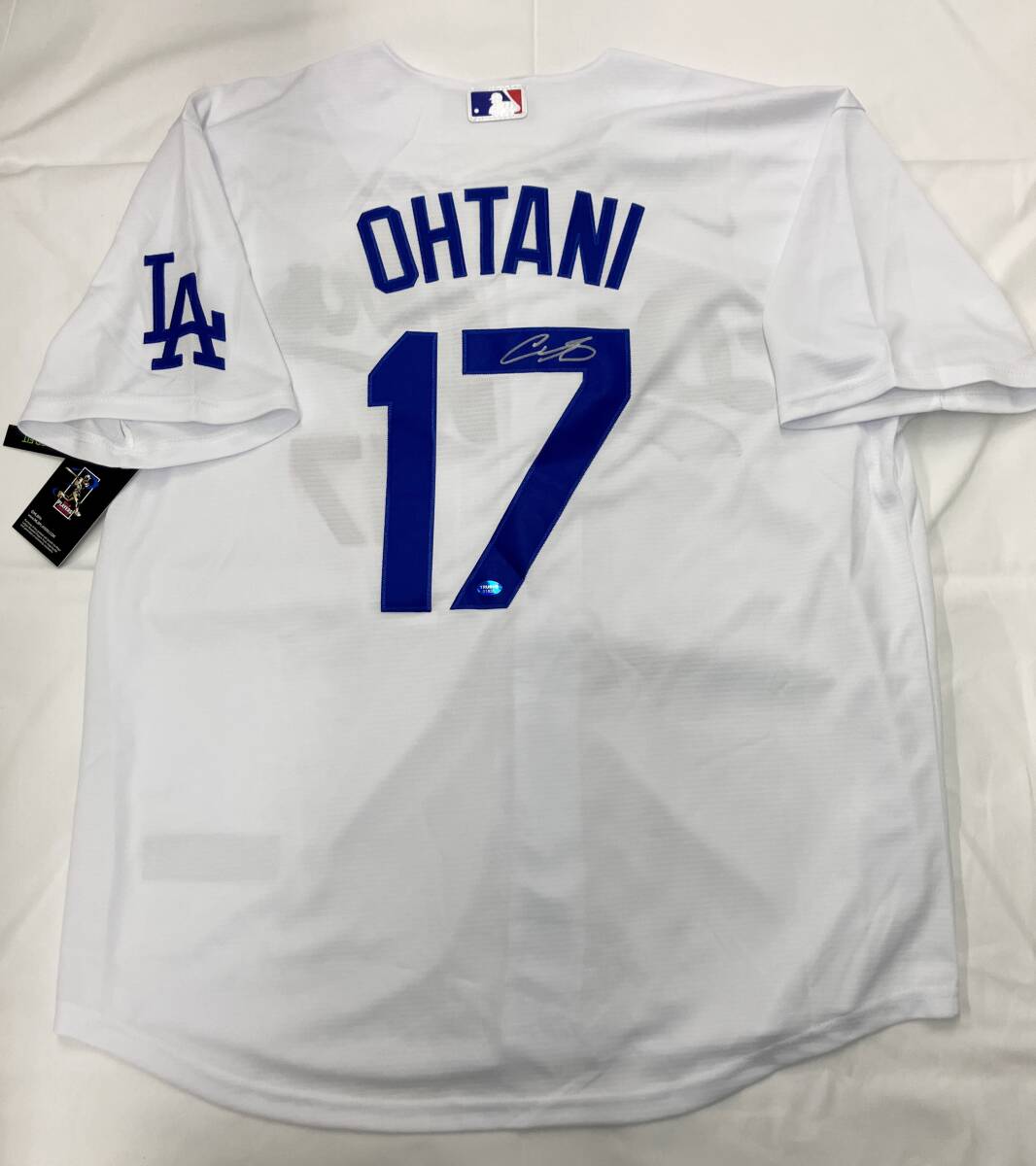 Dodgers ドジャース 大谷翔平 サイン ユニフォーム 鑑定書 Dodgers ドジャース 大谷翔平 サイン ユニフォーム 鑑定書