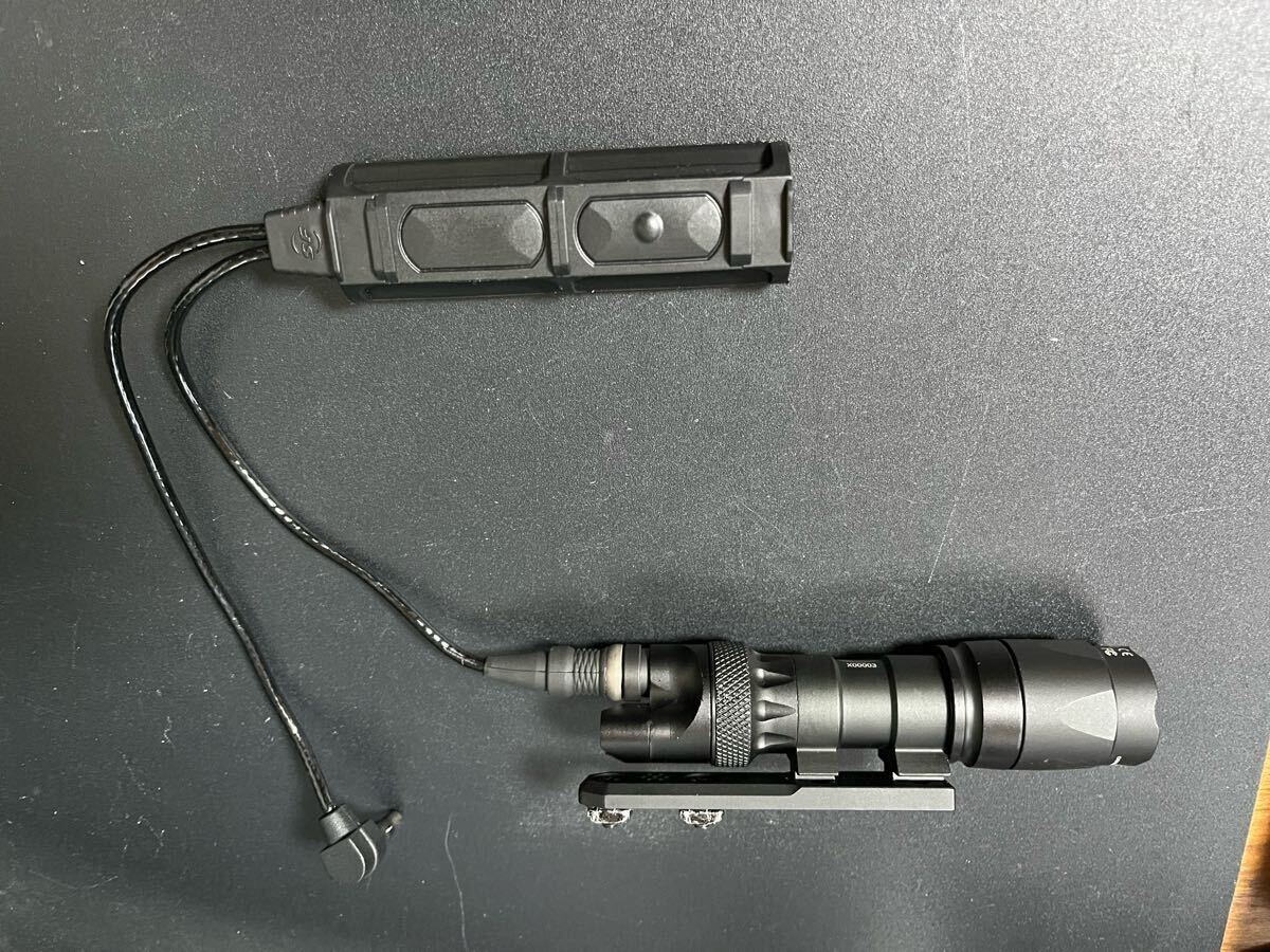 実物SUREFIRE SR07-D-IT WEAPONLIGHT SWITCH