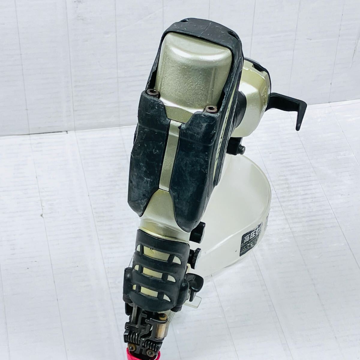 中古品 ハイコーキ HiKOKI 41mm高圧ねじ打機 WF4H2 本体のみ 002 中古品 ハイコーキ HiKOKI 41mm高圧ねじ打機 WF4H2 本体のみ 002