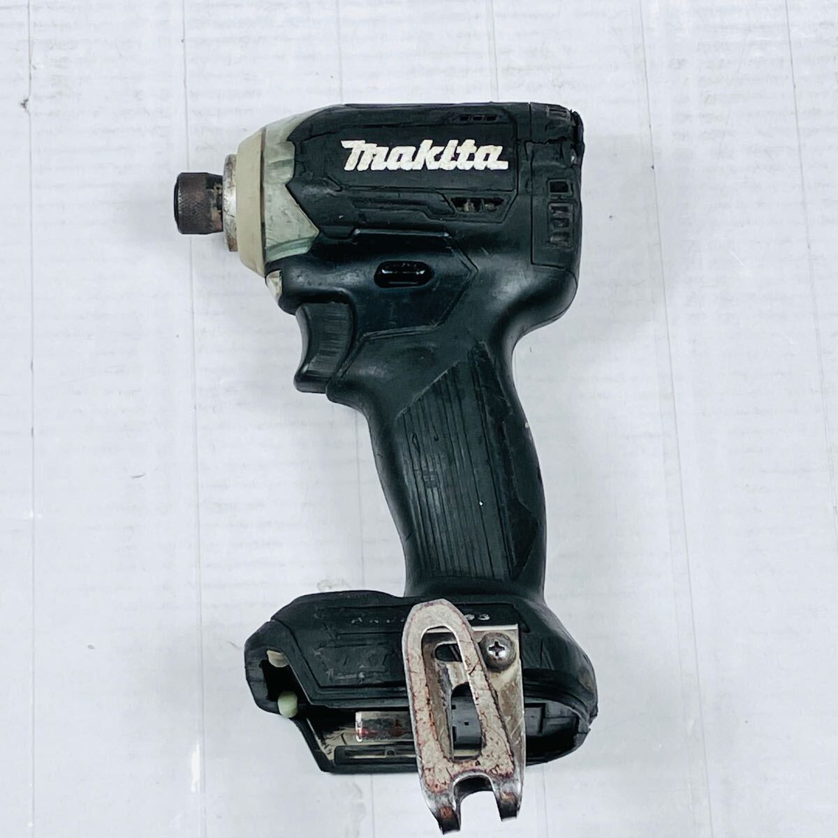 中古品 マキタ 18V 充電式 インパクトドライバ TD170D 黒 本体 中古品 マキタ 18V 充電式 インパクトドライバ TD170D 黒 本体