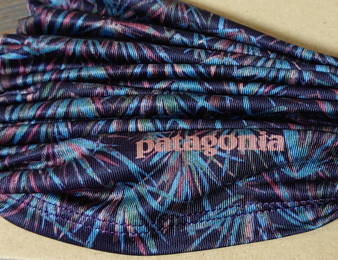 未使用 ★ Patagonia サンマスク 22396 定価:￥5,280 カラー:GLNI ネックゲイター SUN MASK