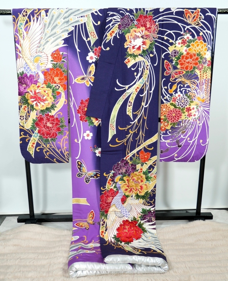 F002Fちょる☆結婚式場より入荷!豪華絢爛【色打掛】和装 花嫁 F002Fちょる☆結婚式場より入荷!豪華絢爛【色打掛】和装 花嫁