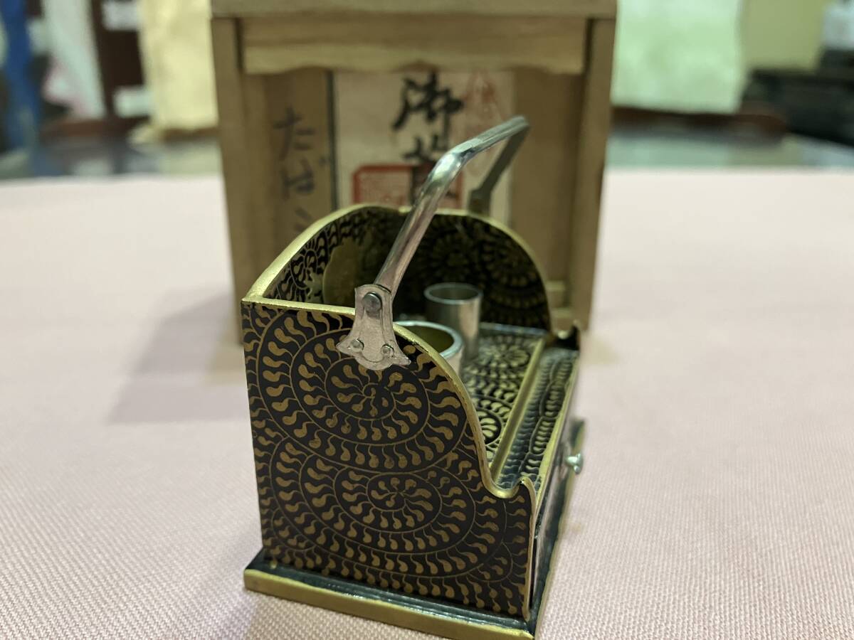 古い時代お雛道具友箱付きたばこ盆、漆塗り金蒔絵、大正時代 古い時代お雛道具友箱付きたばこ盆、漆塗り金蒔絵、大正時代