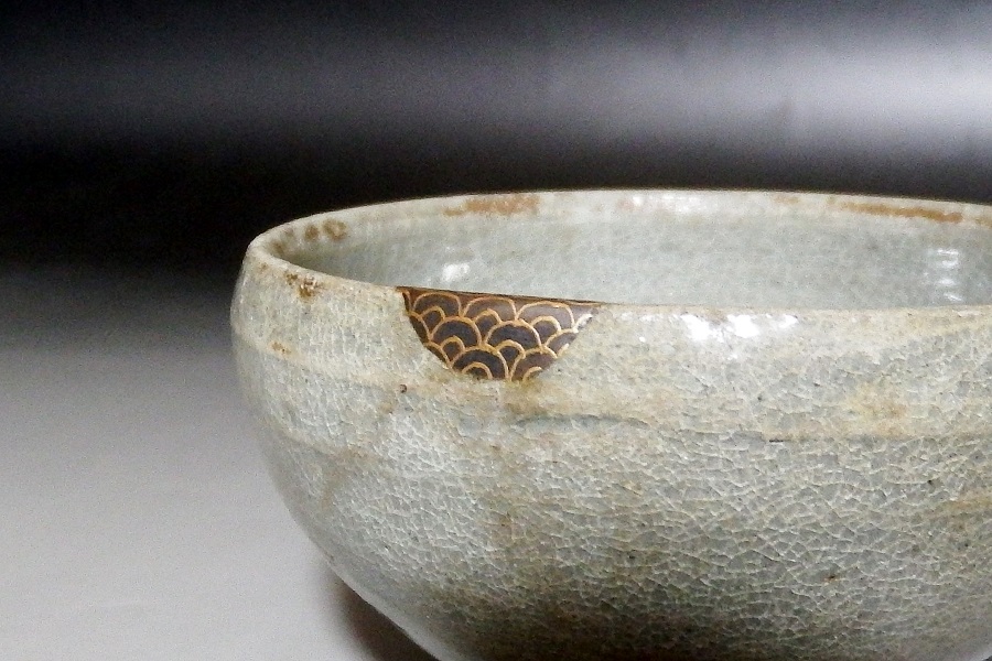 団忠Antique】李朝 高麗青磁盃 技技法金継ぎ有 真作保証 合箱 酒 団忠Antique】李朝 高麗青磁盃 技技法金継ぎ有 真作保証 合箱 酒