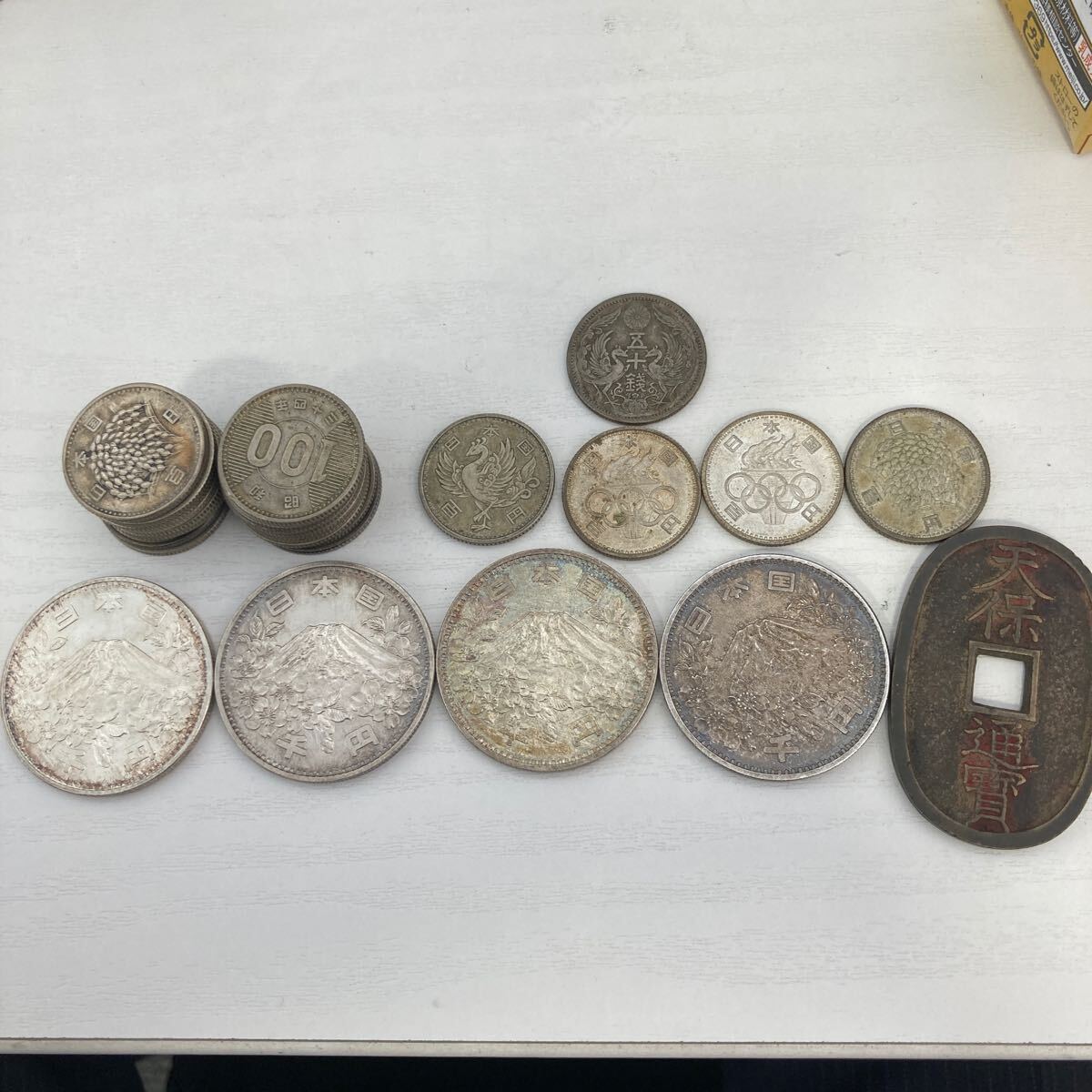 銀貨 古銭 記念硬貨 東京オリンピック 稲穂 鳳凰 硬貨 昭和 銀貨 古銭 記念硬貨 東京オリンピック 稲穂 鳳凰 硬貨 昭和