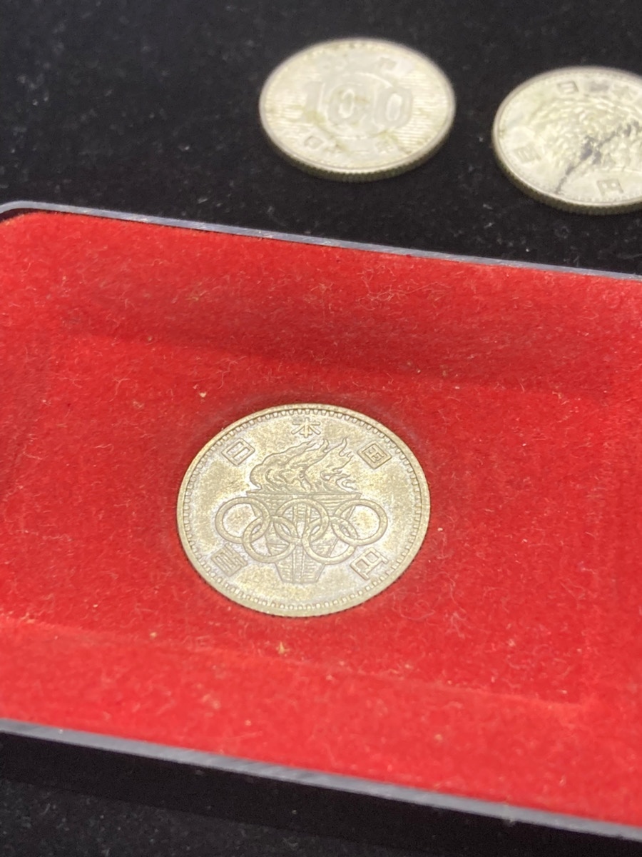 ◇◇【100円硬貨】まとめ137枚 稲穂 鳳凰 東京オリンピック記念 ◇◇【100円硬貨】まとめ137枚 稲穂 鳳凰 東京オリンピック記念