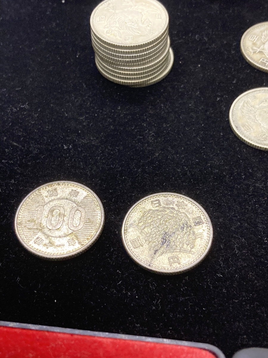 ◇◇【100円硬貨】まとめ137枚 稲穂 鳳凰 東京オリンピック記念 ◇◇【100円硬貨】まとめ137枚 稲穂 鳳凰 東京オリンピック記念