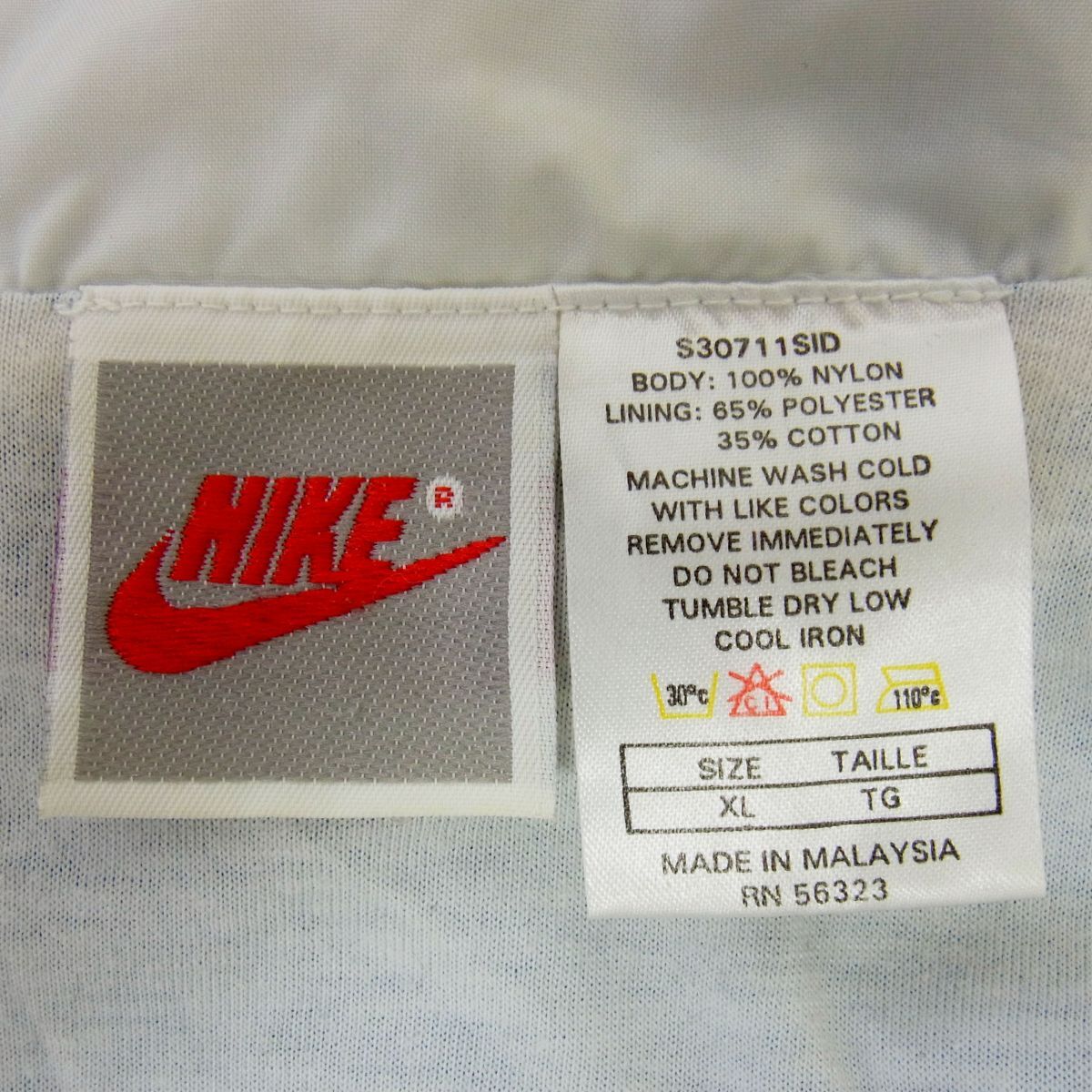 希少レア 90'sヴィンテージ NIKE ナイキ 銀タグ マルチカラー 希少レア 90'sヴィンテージ NIKE ナイキ 銀タグ マルチカラー