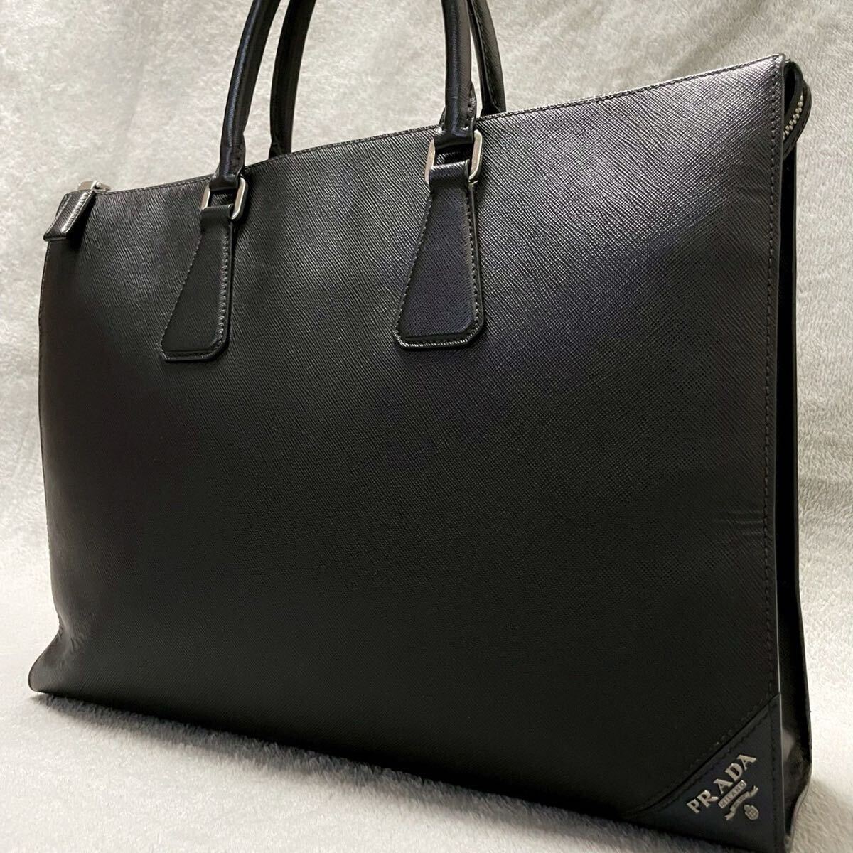 極美品☆PRADA プラダ サフィアーノ レザー ブリーフケース 極美品☆PRADA プラダ サフィアーノ レザー ブリーフケース