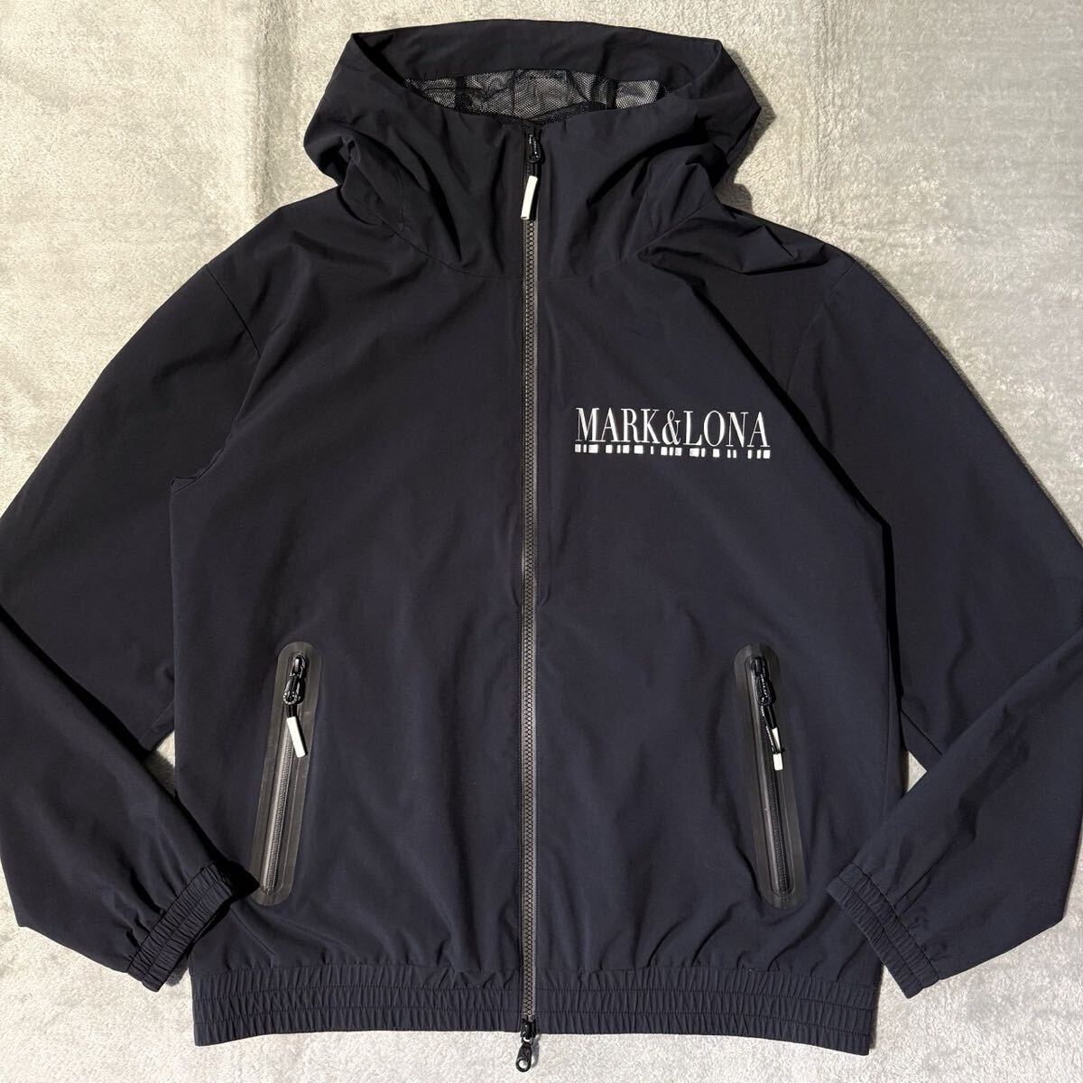 美品!XL位☆MARK&LONA マークアンドロナ ナイロンジャケット 美品!XL位☆MARK&LONA マークアンドロナ ナイロンジャケット