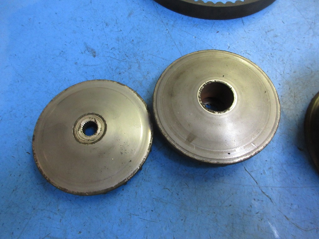 アドレスV125　CF4EA　プーリー　クラッチ　ベルト　他　683-64_画像4