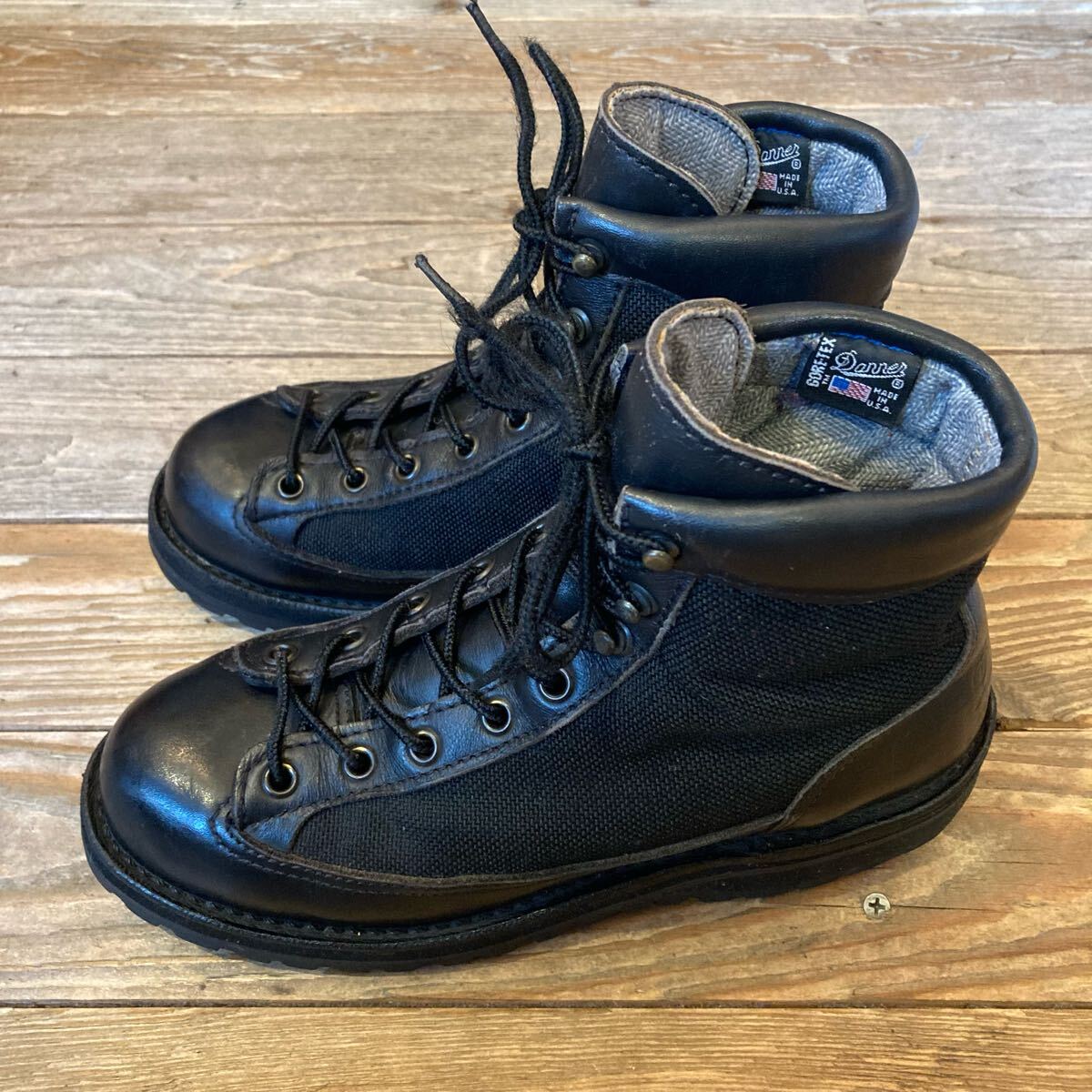 送料込み 90's 黒タグ ヴィンテージ 古着 DANNER ダナーライト 送料込み 90's 黒タグ ヴィンテージ 古着 DANNER ダナーライト