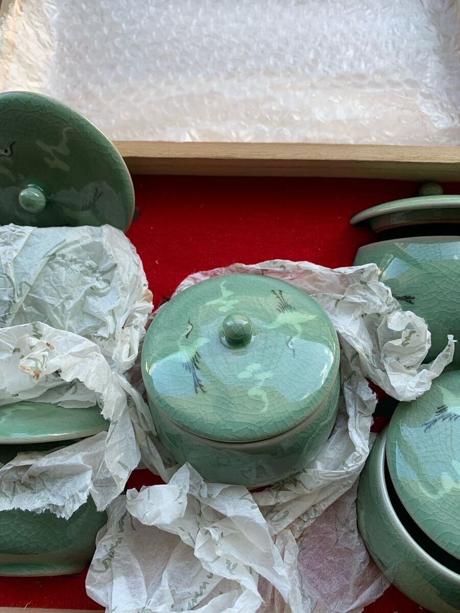 韓国陶窯、茶器5客揃い、高麗磁器、鶴絵、東谷金正黙、湯呑み 韓国陶窯、茶器5客揃い、高麗磁器、鶴絵、東谷金正黙、湯呑み