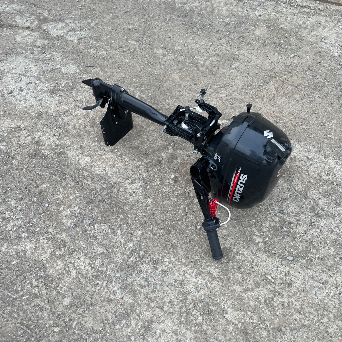 高品質の激安 SUZUKI 小型船舶用船外機 直接取引限定(札幌 00202F スズキDF2 10馬力未満