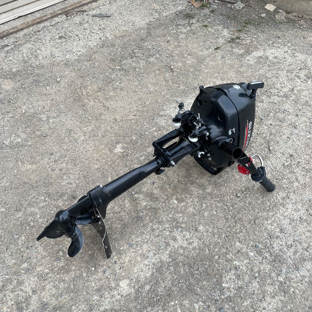 SUZUKI 小型船舶用船外機 スズキDF2 00202F 直接取引限定(札幌 SUZUKI 小型船舶用船外機 スズキDF2 00202F 直接取引限定(札幌