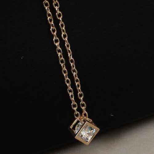キュービックゴールドネックレス 立体 ダイヤモンドcz 18金 キュービックゴールドネックレス 立体 ダイヤモンドcz 18金