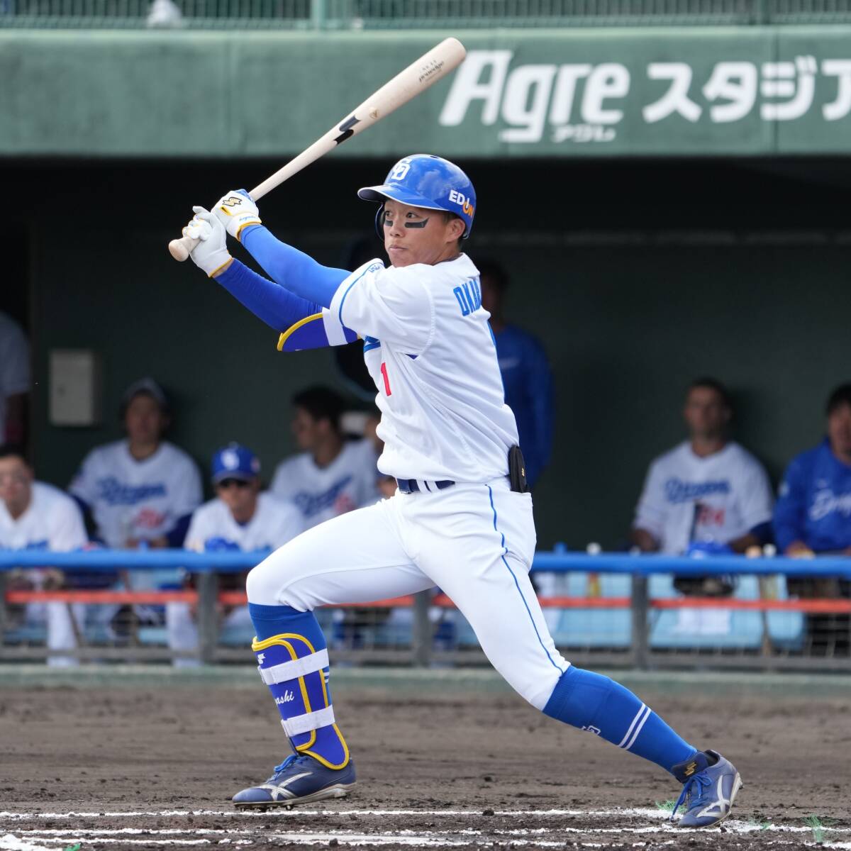 野球振興チャリティー】中日ドラゴンズ #1 岡林勇希選手 直筆 野球振興チャリティー】中日ドラゴンズ #1 岡林勇希選手 直筆