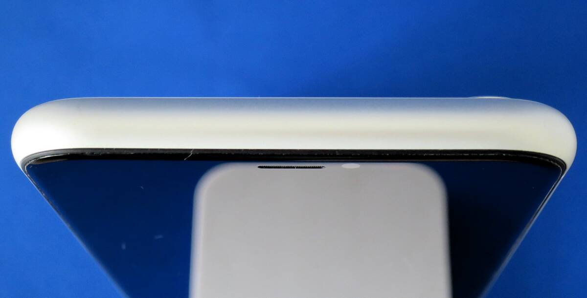 ♪送料無料♪ iPhone XR 64GB ホワイト au SIMロック解除 iOS18 ♪送料無料♪ iPhone XR 64GB ホワイト au SIMロック解除 iOS18