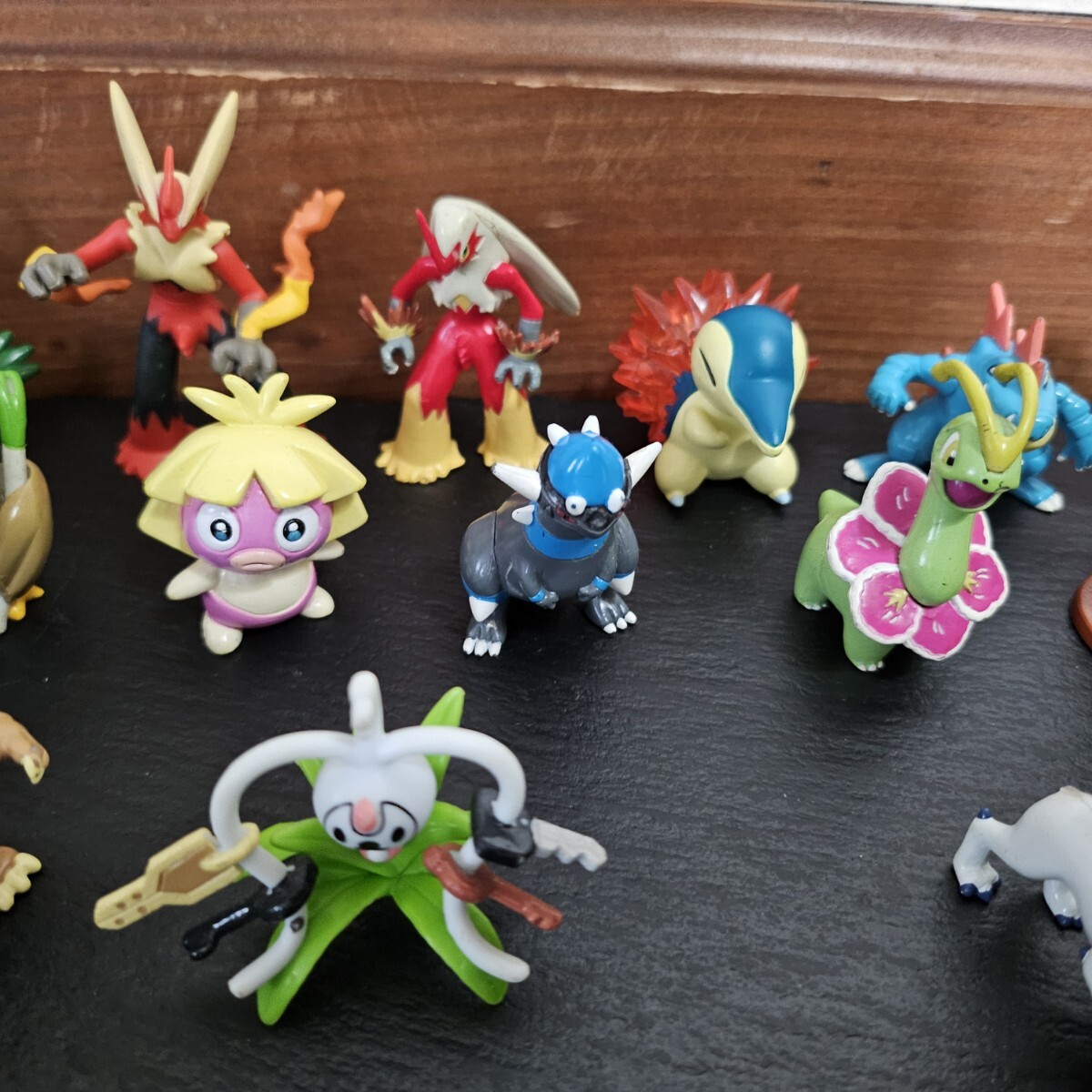 初期?モンコレ ポケモン フィギュア 大量まとめ売りセット 初期?モンコレ ポケモン フィギュア 大量まとめ売りセット