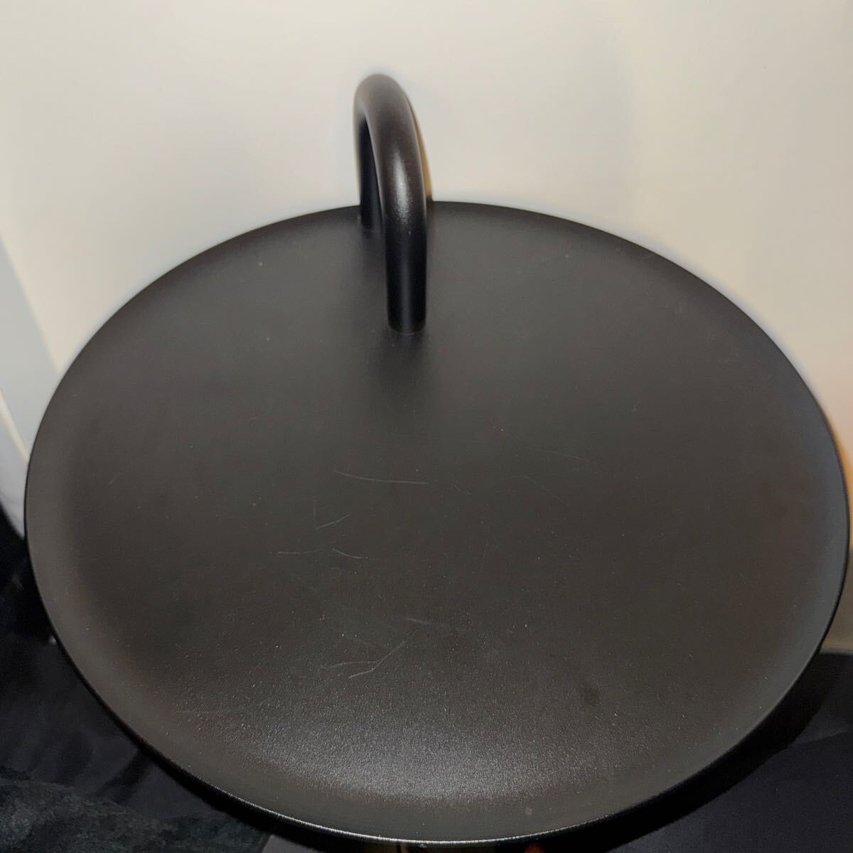 HAY ヘイ BOWLER SIDE TABLE ボウラー サイドテーブル BLACK HAY ヘイ BOWLER SIDE TABLE ボウラー サイドテーブル BLACK