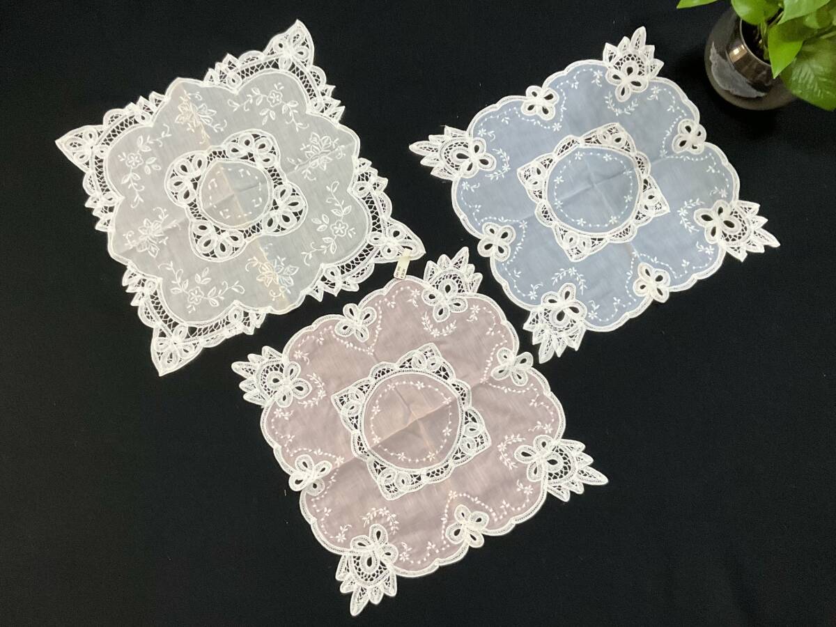 未使用 スワトウ 汕頭 刺繍ハンカチ3枚 ブルー&ピンク 未使用 スワトウ 汕頭 刺繍ハンカチ3枚 ブルー&ピンク