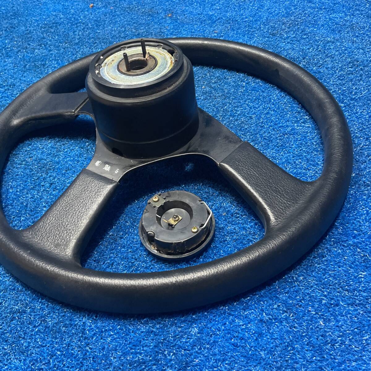 [AK-0027690][E2] H5 Mazda Autozam AZ-1 PG6SA [ оригинальный руль руль ] 569547