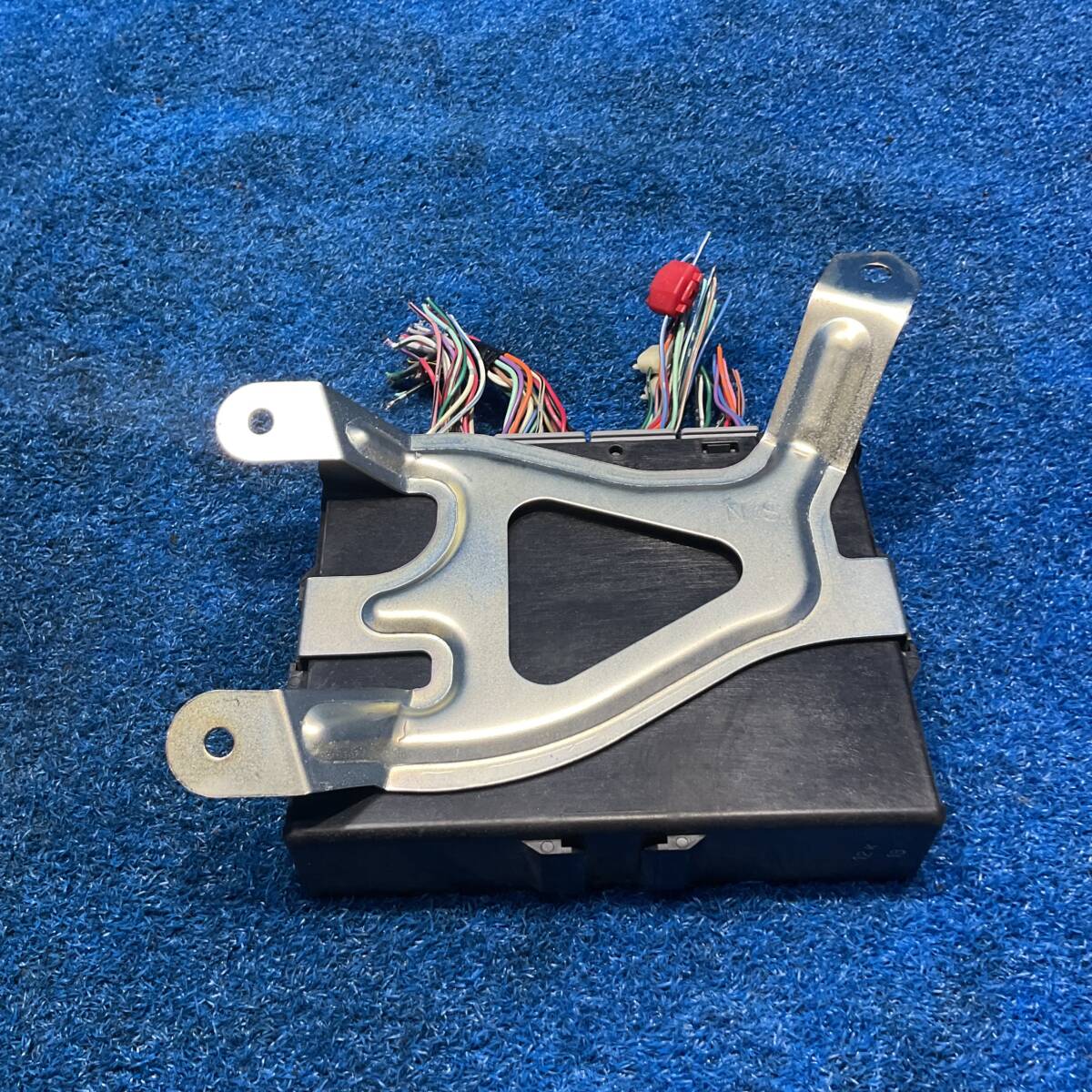 [AK-0028045][G2-4] H21 ダイハツ　ハイゼット S331V S28 160593km　『　ECU エンジンコンピューター　』　軽