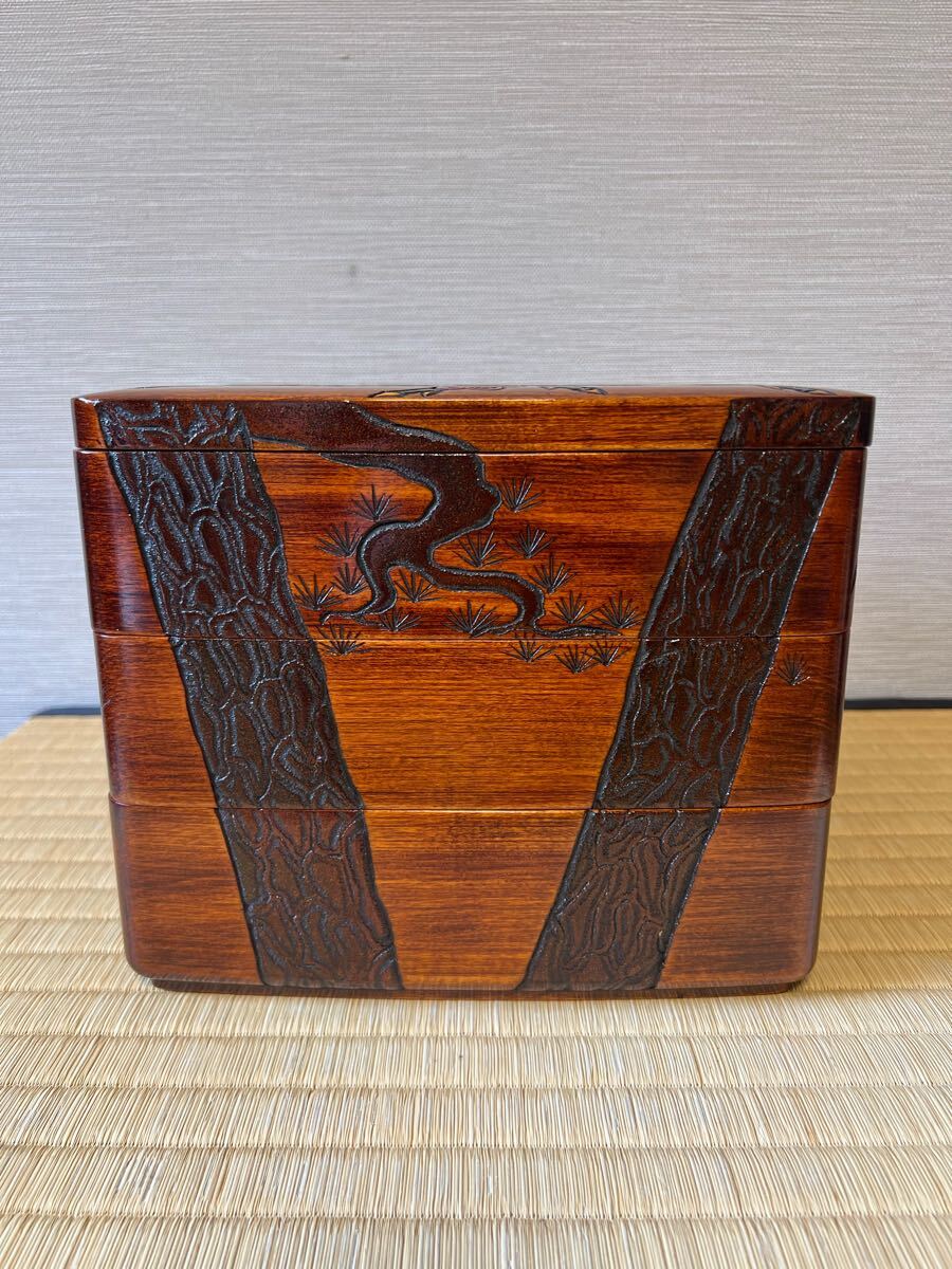 烏城彫 木製漆器 三段重】伝統工芸 烏城彫三段重箱 松竹梅画木彫 烏城彫 木製漆器 三段重】伝統工芸 烏城彫三段重箱 松竹梅画木彫