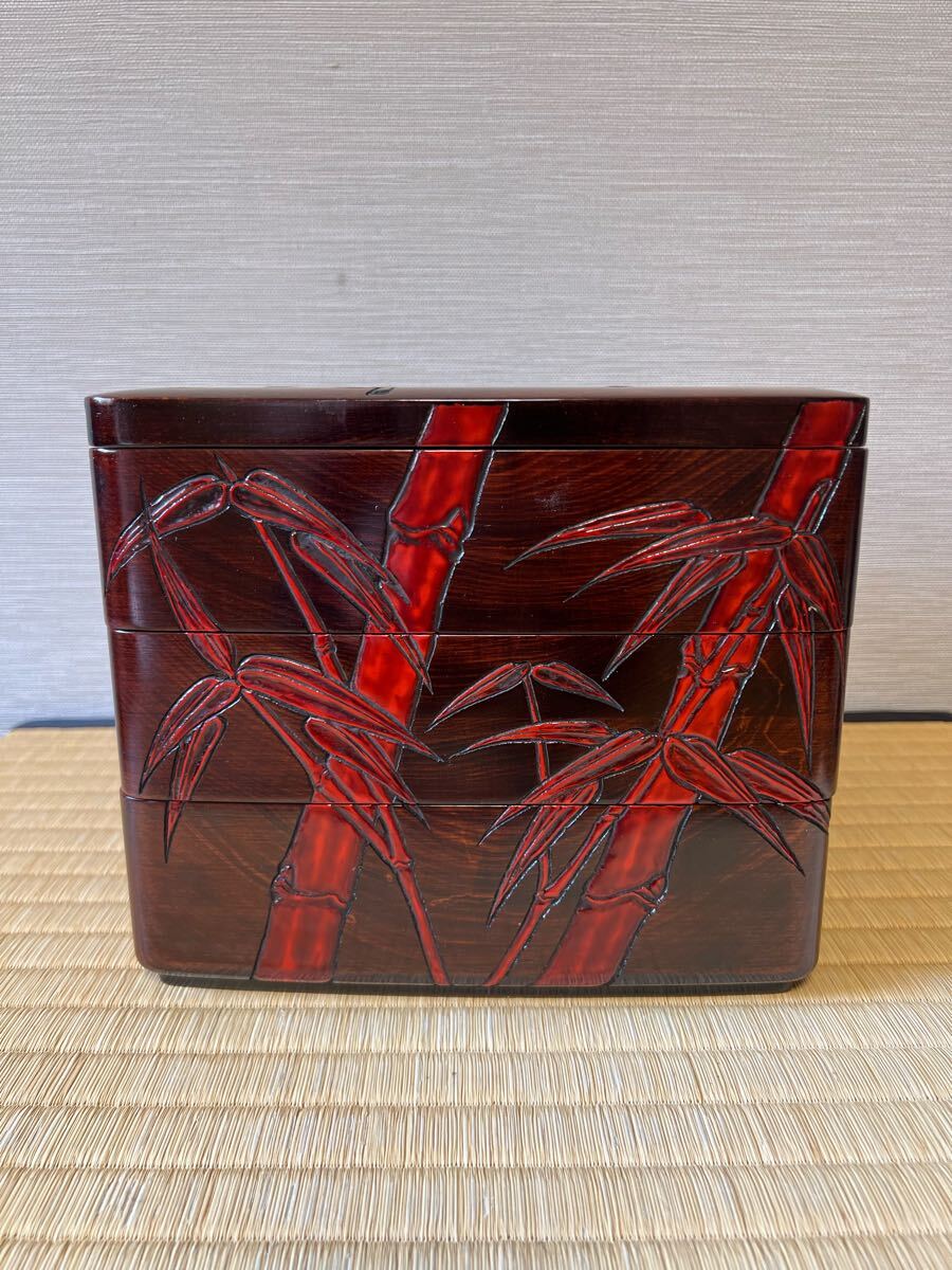 烏城彫 木製漆器 三段重】伝統工芸 烏城彫三段重箱 松竹梅画木彫 烏城彫 木製漆器 三段重】伝統工芸 烏城彫三段重箱 松竹梅画木彫