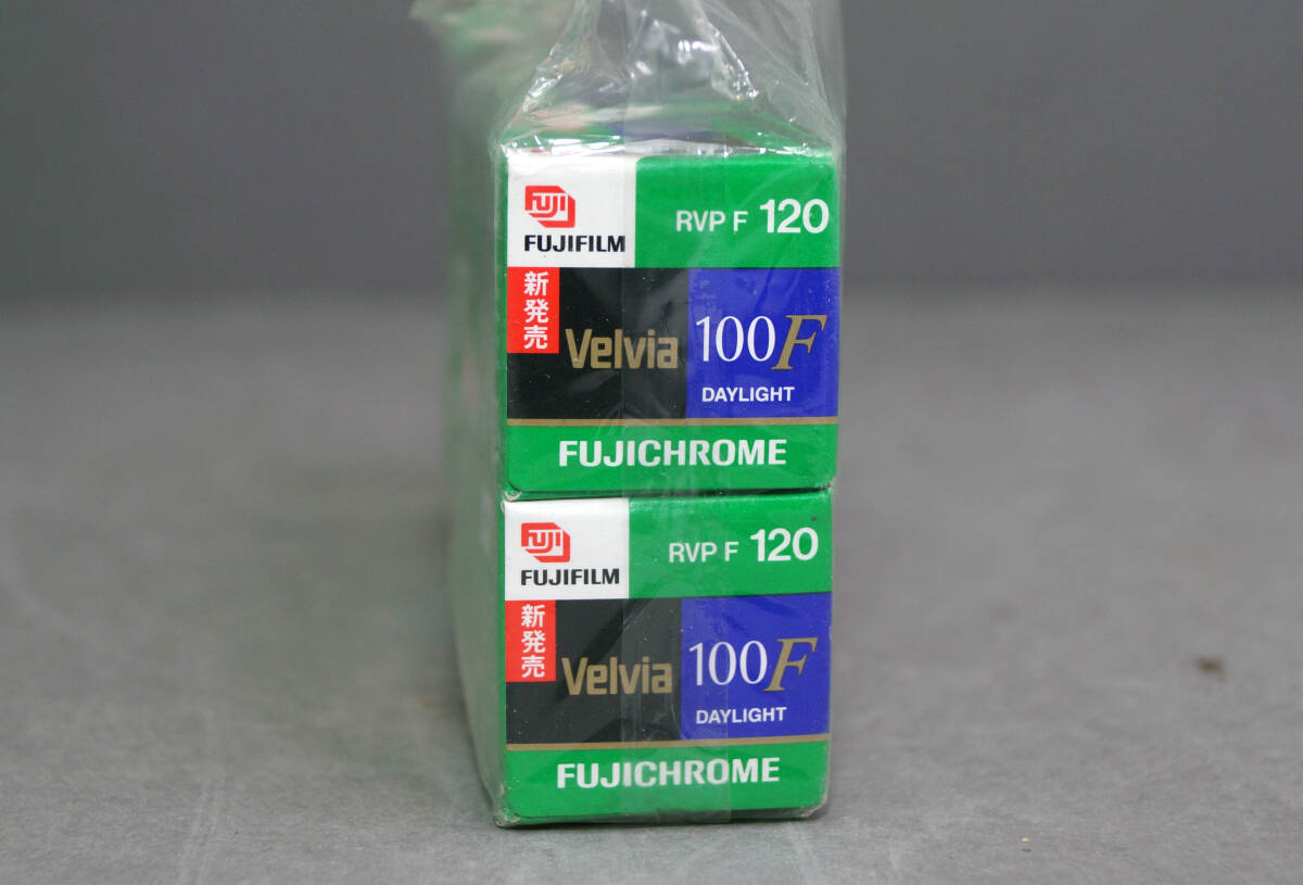 FUJIFILM velvia professionalベルビア100F RVP F 120 4本 FUJIFILM velvia professionalベルビア100F RVP F 120 4本