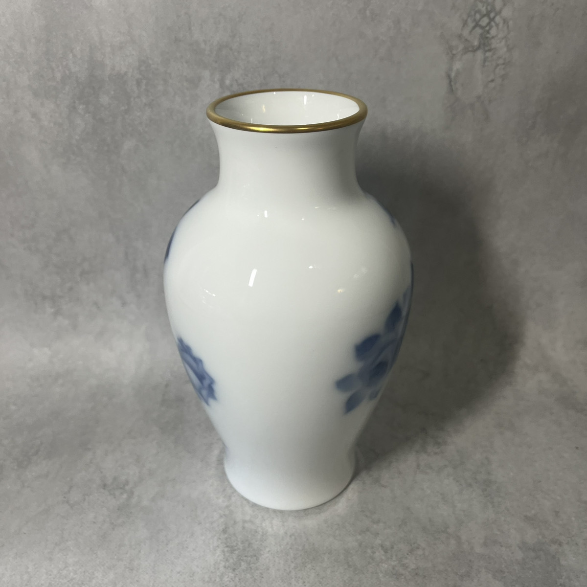 1円~ 大倉陶園 OKURA 花瓶 約20cm 花器 陶器 磁器 日本製 1円~ 大倉陶園 OKURA 花瓶 約20cm 花器 陶器 磁器 日本製