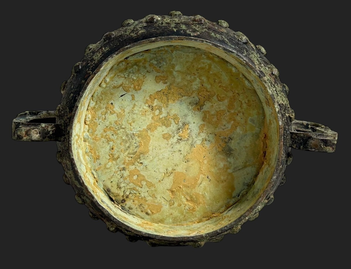 M57△中国美術 古銅△饕餮文 双耳 青銅器 香炉△高12cm直径16cm M57△中国美術 古銅△饕餮文 双耳 青銅器 香炉△高12cm直径16cm