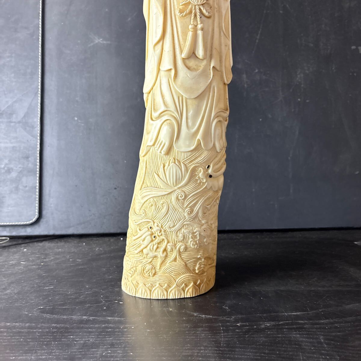 象牙風 仏教美術 仏像 観音菩薩 観世音菩薩 彫刻 オブジェ 置物 象牙風 仏教美術 仏像 観音菩薩 観世音菩薩 彫刻 オブジェ 置物