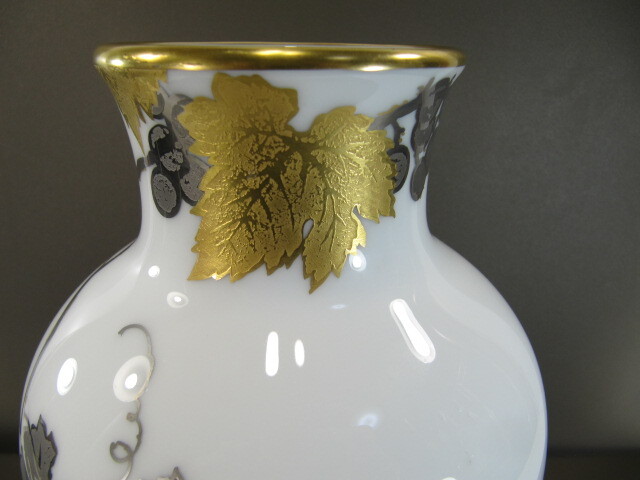 T-108◇大倉陶園 花瓶 金葡萄 金蝕ぶどう 花器 花入 フラワー T-108◇大倉陶園 花瓶 金葡萄 金蝕ぶどう 花器 花入 フラワー