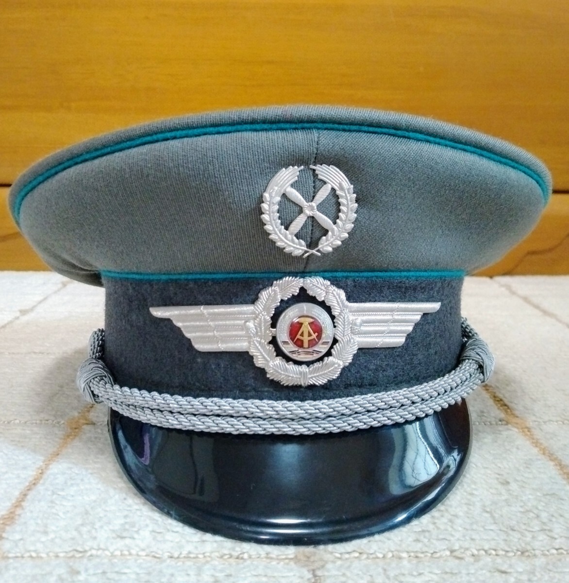 東ドイツ】空軍 将校 制帽(サイズ58cm)【東独】// DDR NVA LSK 東ドイツ】空軍 将校 制帽(サイズ58cm)【東独】// DDR NVA LSK